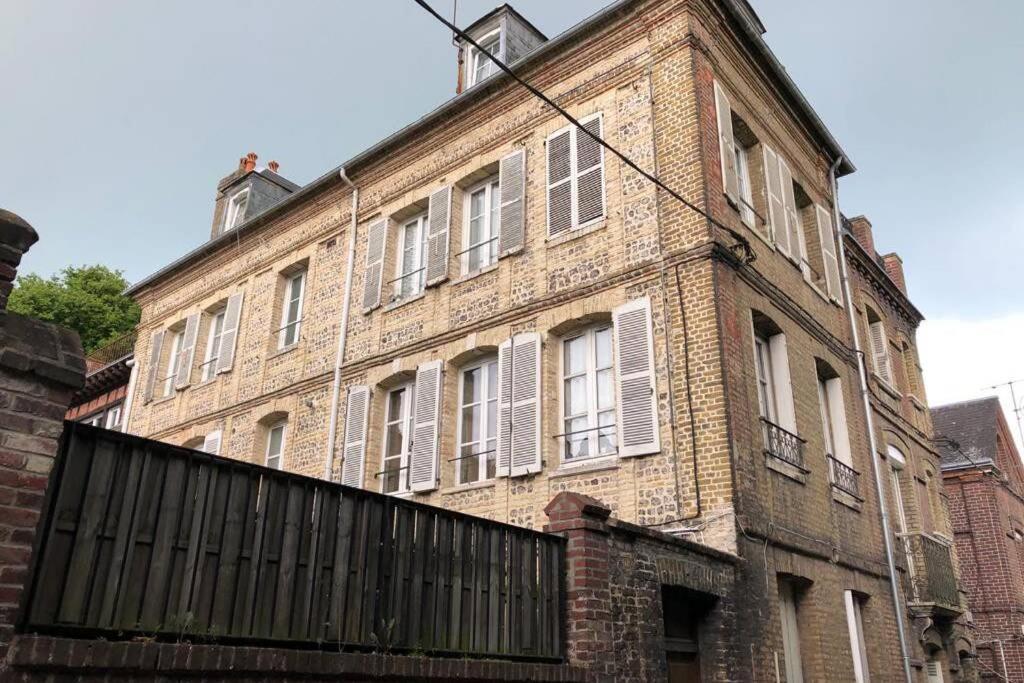 Sous Les Toits Lägenhet Dieppe Exteriör bild